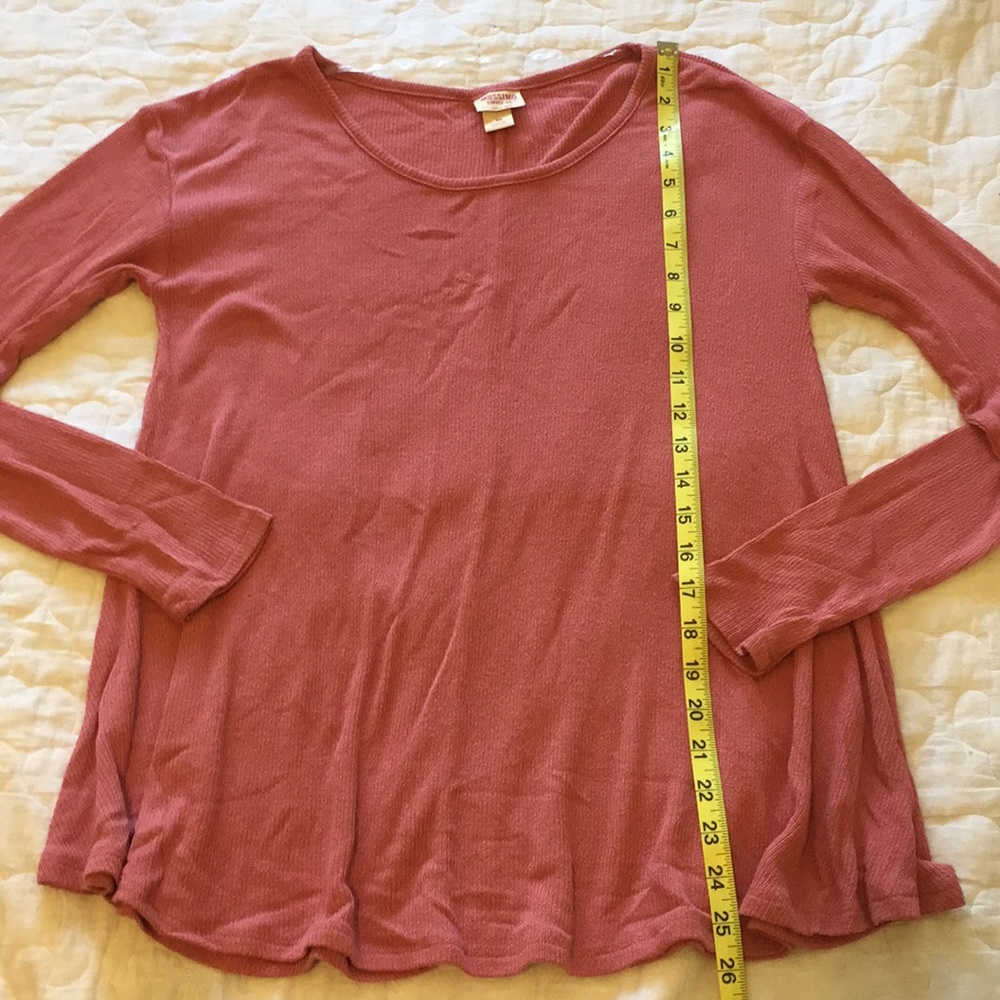 Flowy Pink Top - Picture 4 of 4